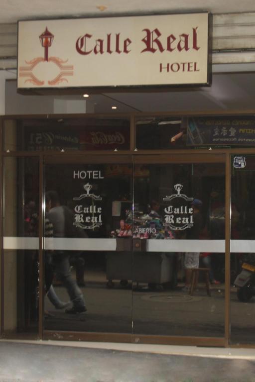 Calle Real Medellin Hotel Buitenkant foto