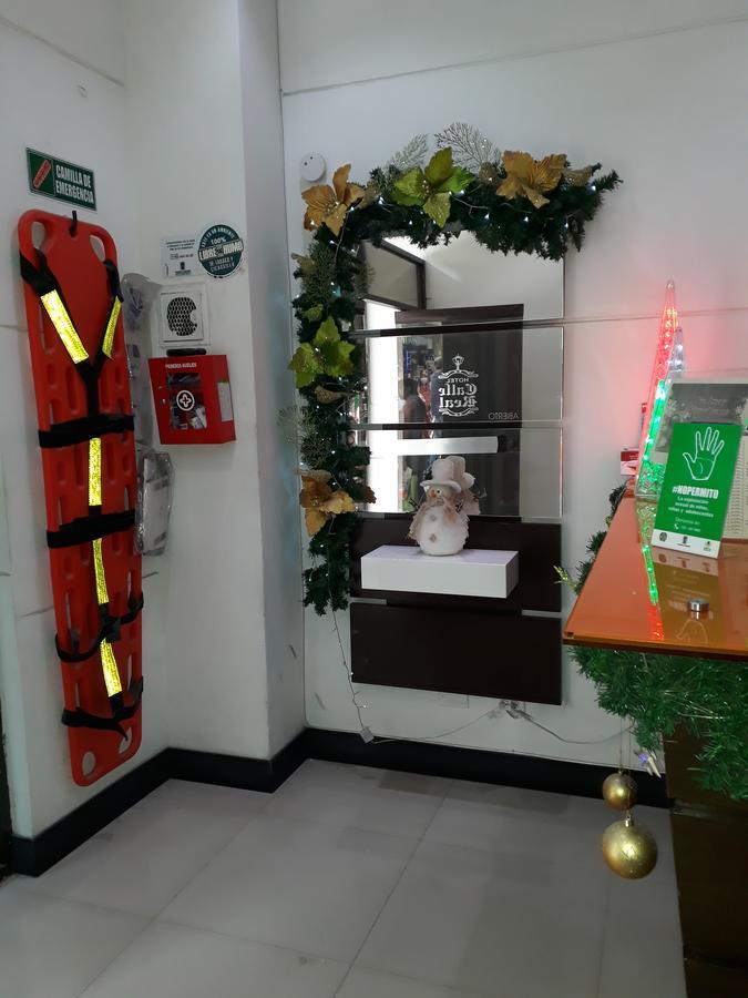 Calle Real Medellin Hotel Buitenkant foto